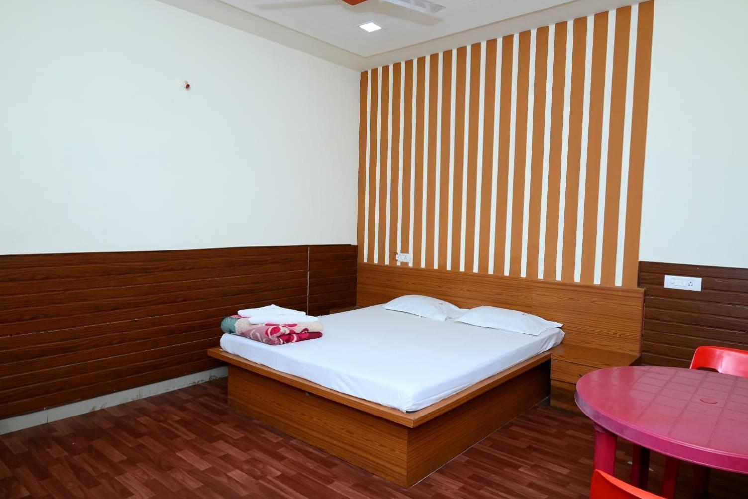 P P Lodging Mangvadi Esterno foto