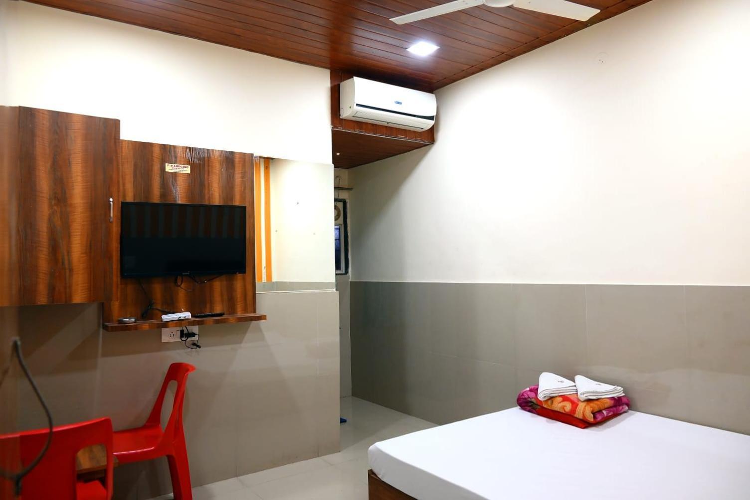 P P Lodging Mangvadi Esterno foto